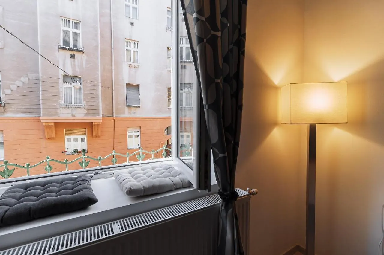 Spacious Premium Two-Room Apartment By Buda Castle Будапешт 0*,