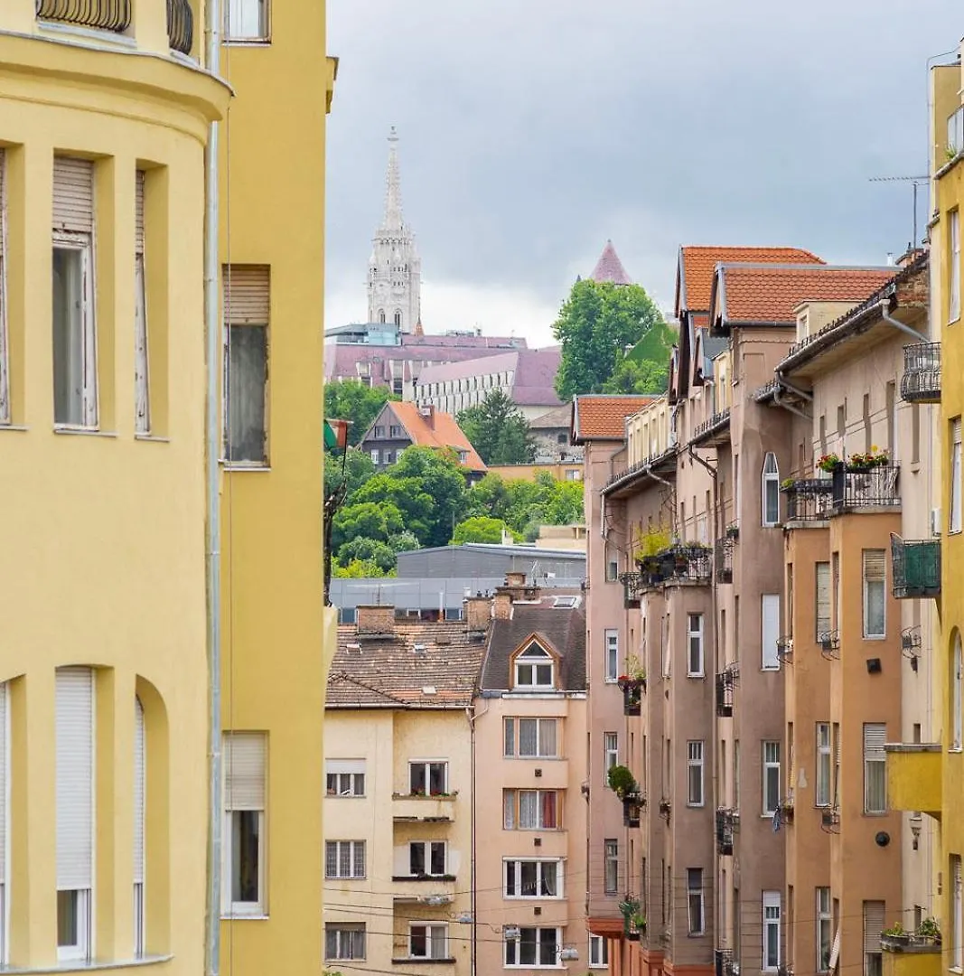 Spacious Premium Two-Room Apartment By Buda Castle Будапешт