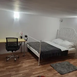 https://nice-room-in-old-town-center-nr-5.krakowhotelspoland.com
