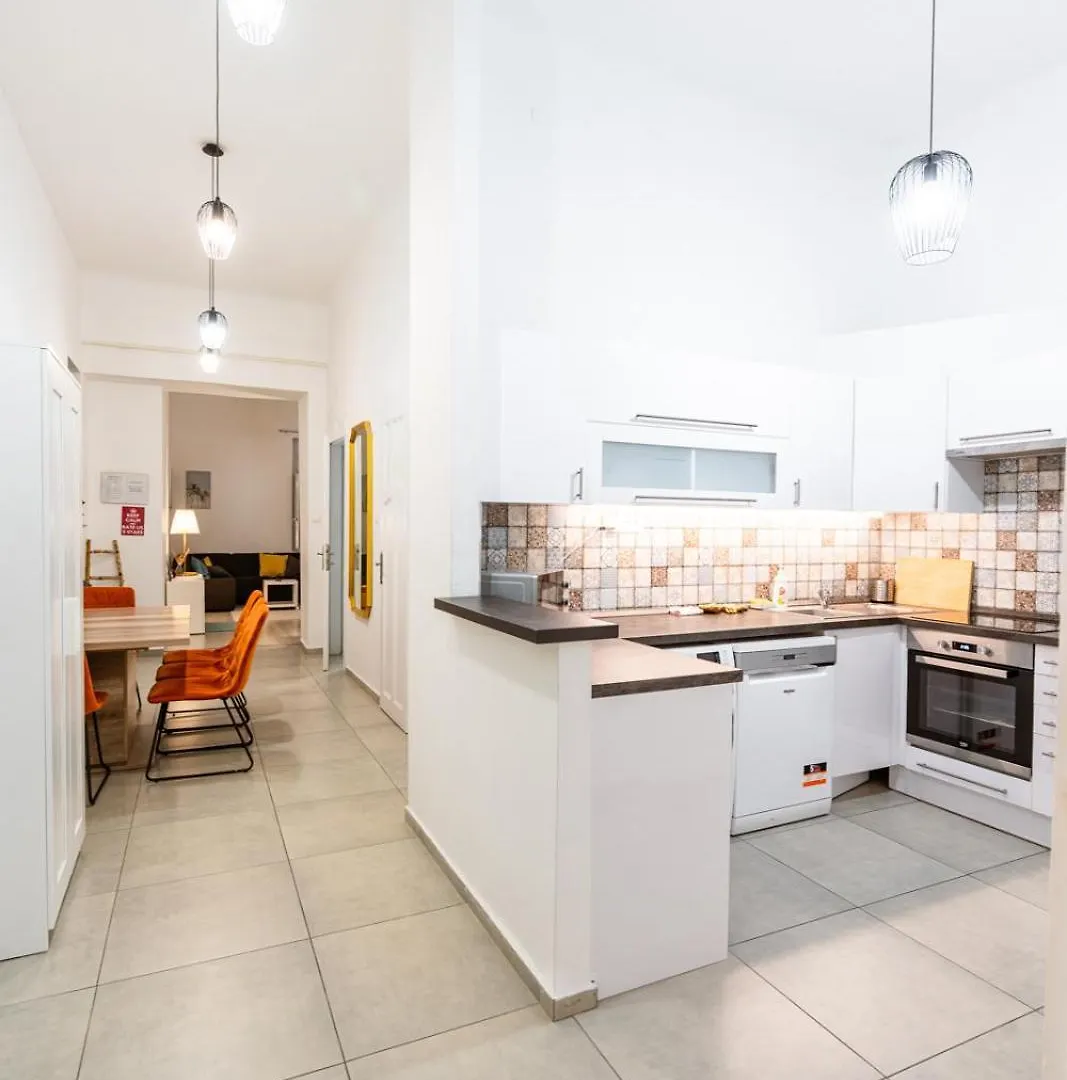 Szasz Apartment Villa 2 next to Buda Castle district Budapest Ungheria
